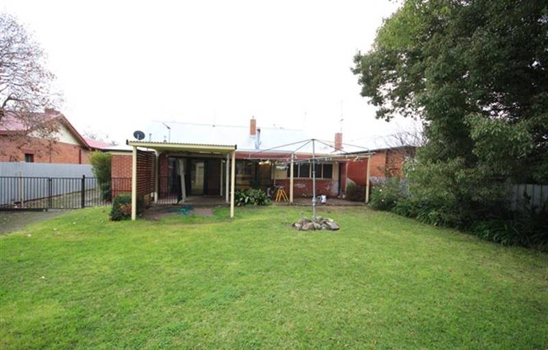 393 North St, Albury, NSW 2640