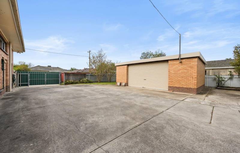 1068 Caratel St, North Albury, NSW 2640