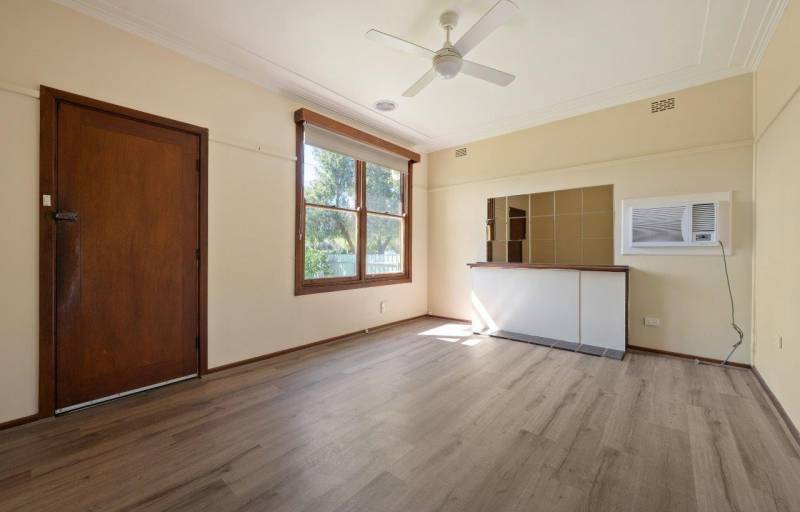 65 Balfour St, Culcairn, NSW 2660